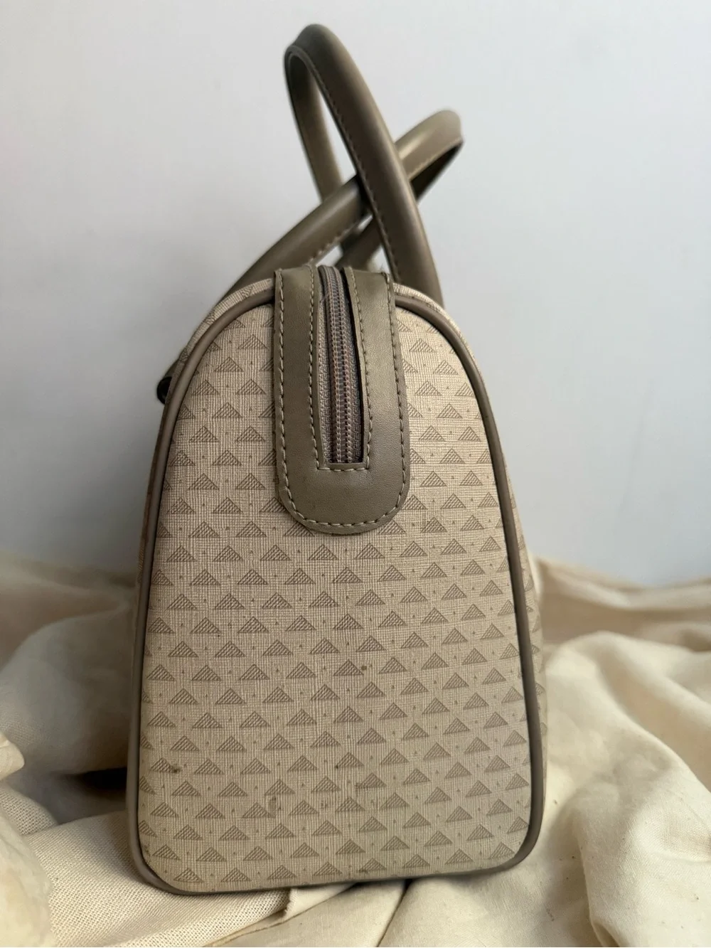 Vintage Liz Claiborne Cream Gray Monogram Speedy Satchel Bag Y2K Quiet Luxury